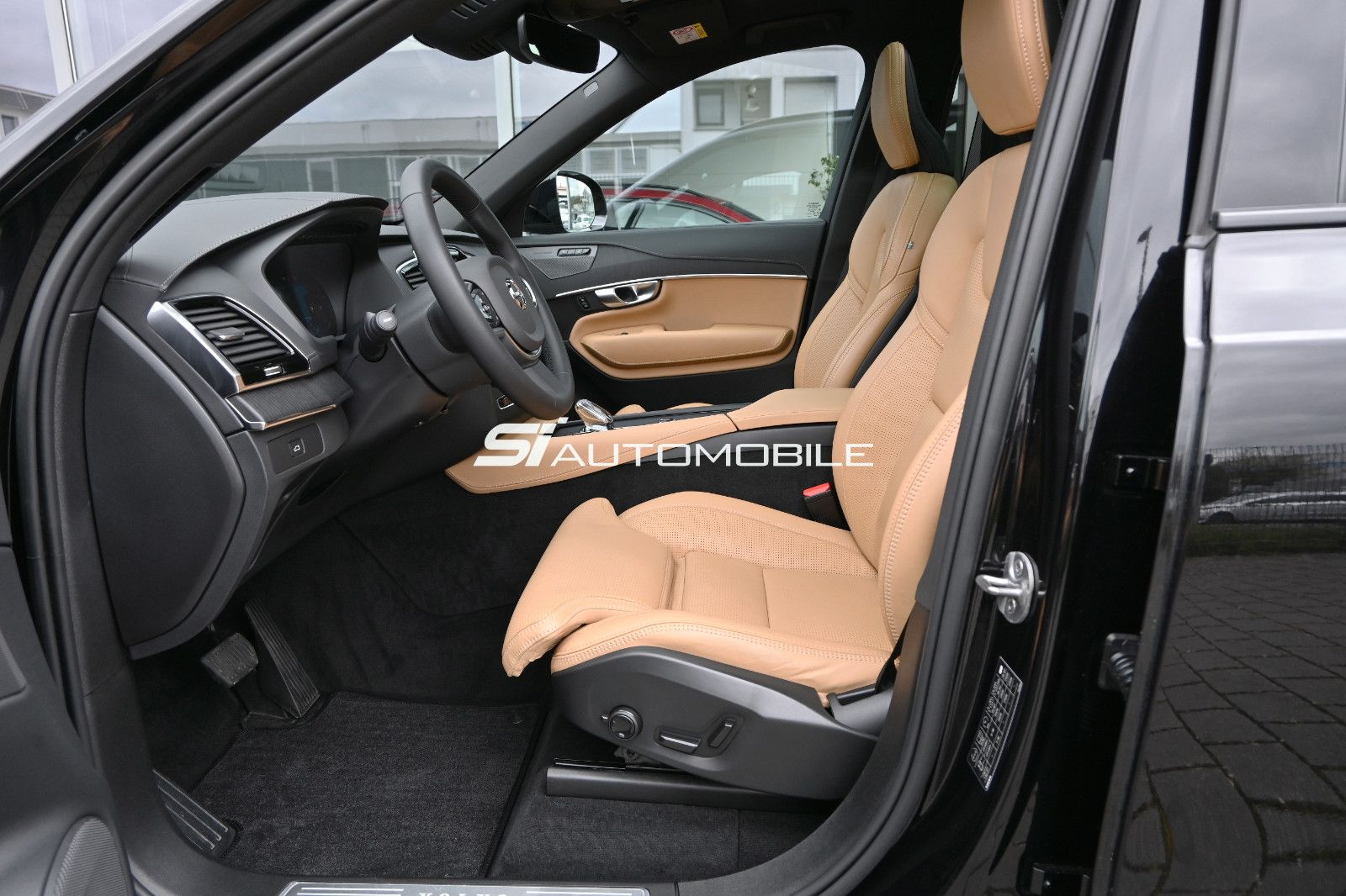 Fahrzeugabbildung Volvo XC90 B5 D AWD Plus Dark °ACC°AHK°PANO°STANDHEIZ°