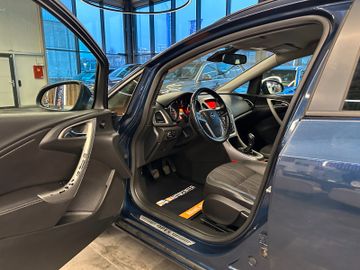 Opel Astra J Sports Tourer 150 Jahre Opel