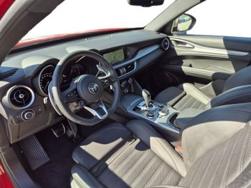 Alfa-Romeo Stelvio - 6