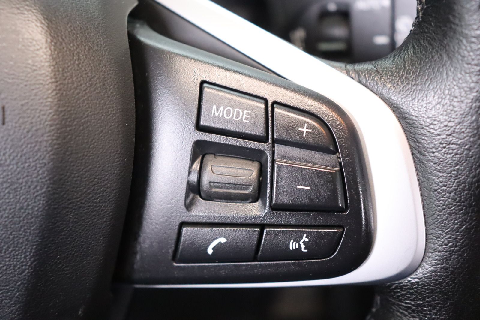 Fahrzeugabbildung BMW X1 xDrive18d * LED * Navi * RFK