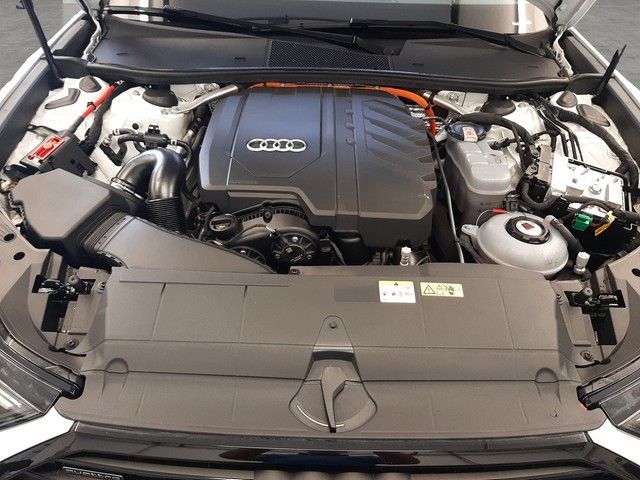 Fahrzeugabbildung Audi A6 Avant 55TFSIe quattro sport StdHzg Matrix 19"