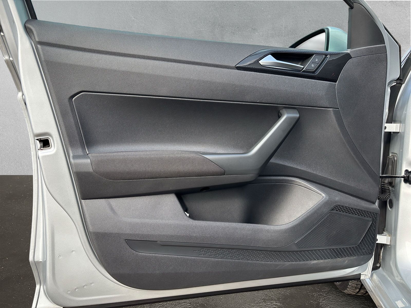 Fahrzeugabbildung Volkswagen Polo Life 1.0 TSI LED App-Connect Klima-2-Zonen