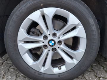 BMW X1 sDrive 18 d*LED*AHK*Navi*SHZ*Kamera*PDC*