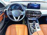 BMW 530i Aut. AHK+NAVI+KAM+LEDer+TEMP+SITZH+AL+PDC+ - BMW 530 mit Benzin-Antrieb: 530i