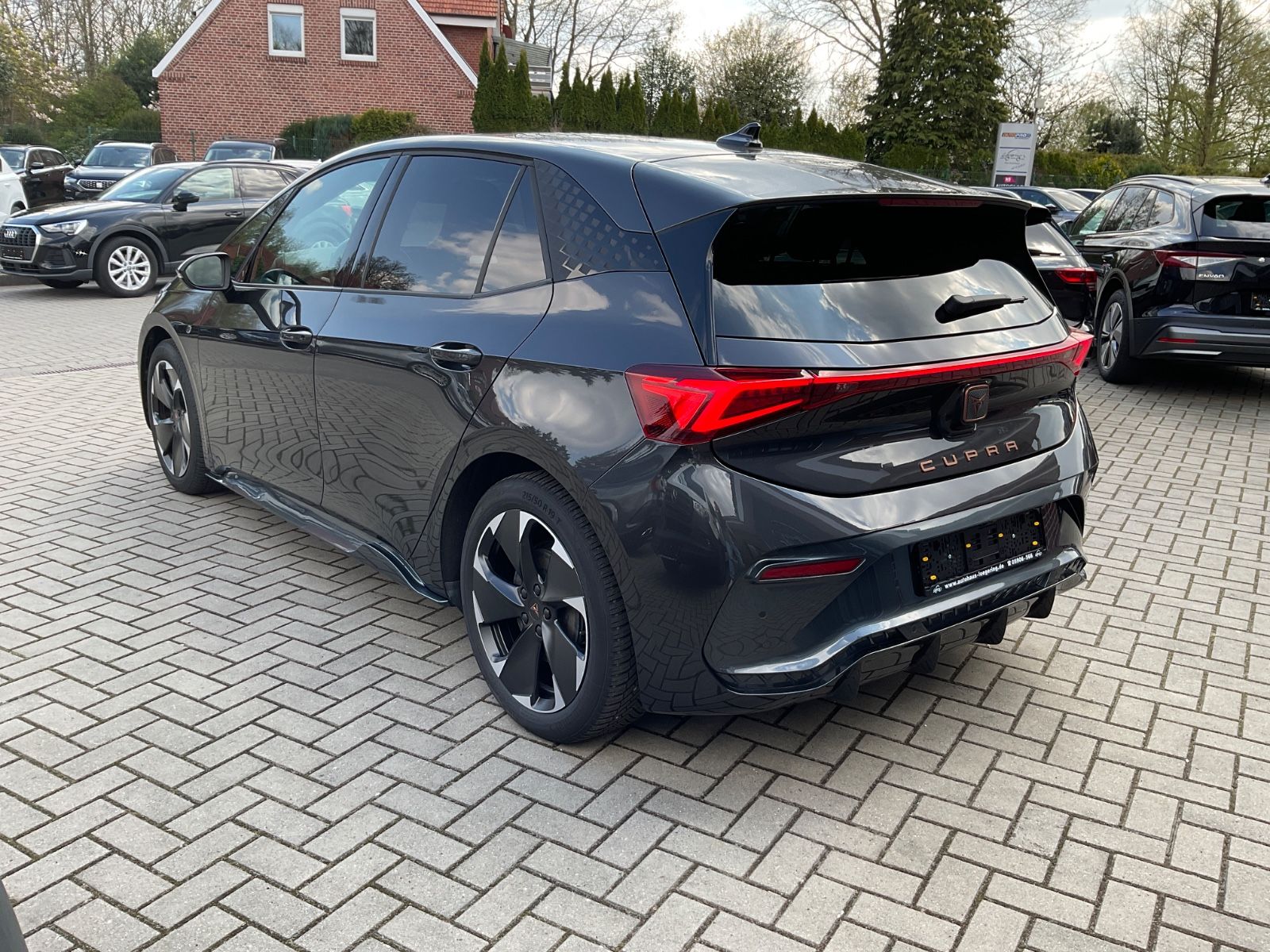 Fahrzeugabbildung CUPRA Born 58 kWh 170kW,Kamera,Navi,Stzheizung,Carplay