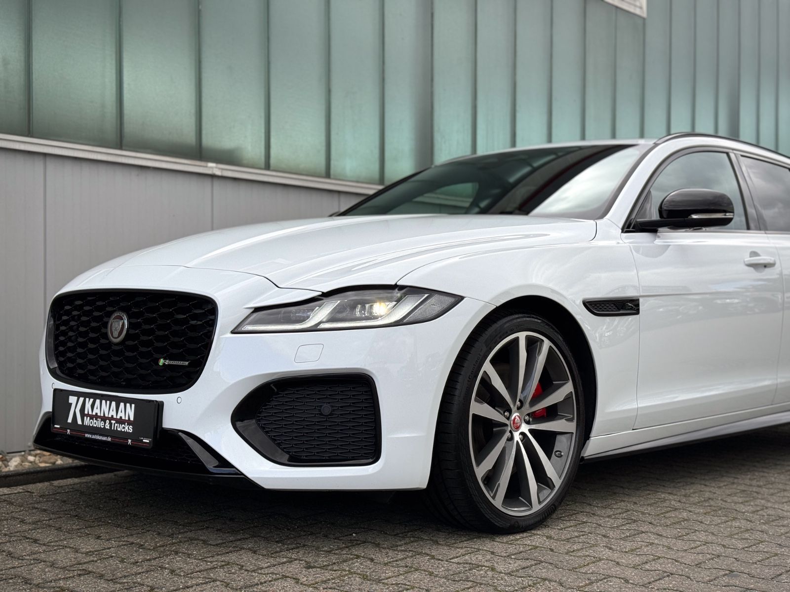 Jaguar XF Sportbrake D200 AWD R-Dynamic Black*PANO|AHK* imagem 2