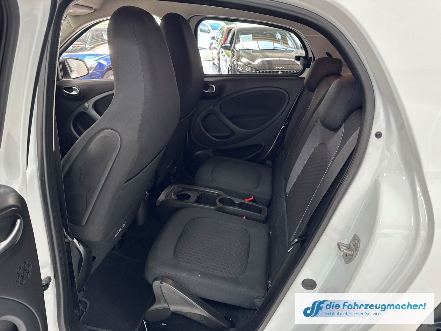 Fahrzeugabbildung Smart forfour electric drive EQ Klimaautom DAB Notbrem