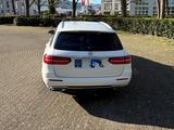Mercedes-Benz E 200 d T Autom.  mit kleiner Burmesteranlage  - : Kleine