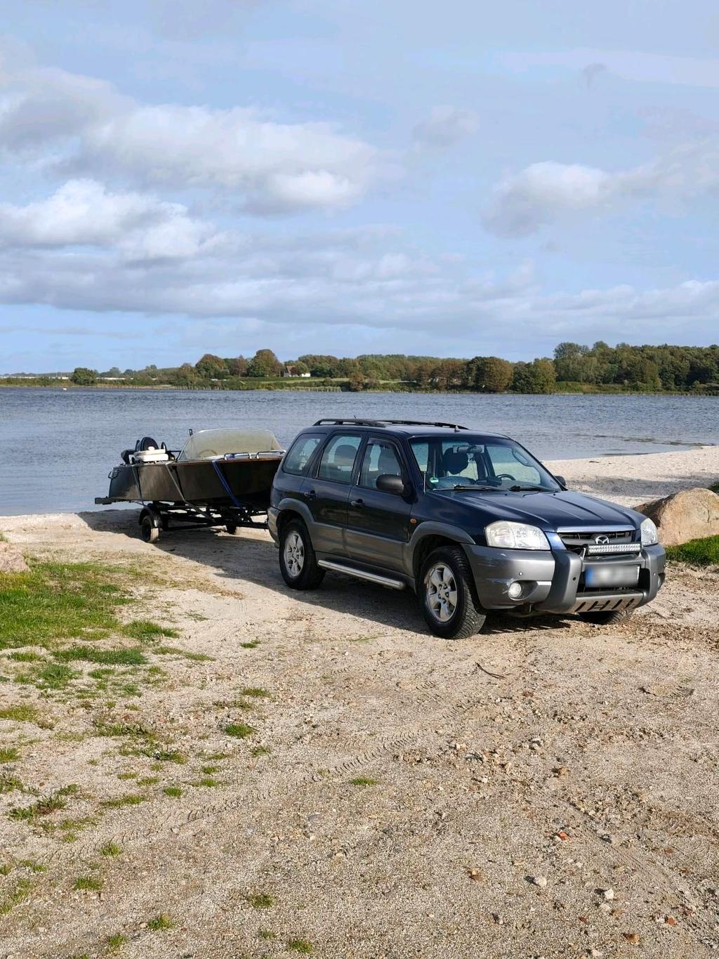 Mazda Tribute V6  4x4