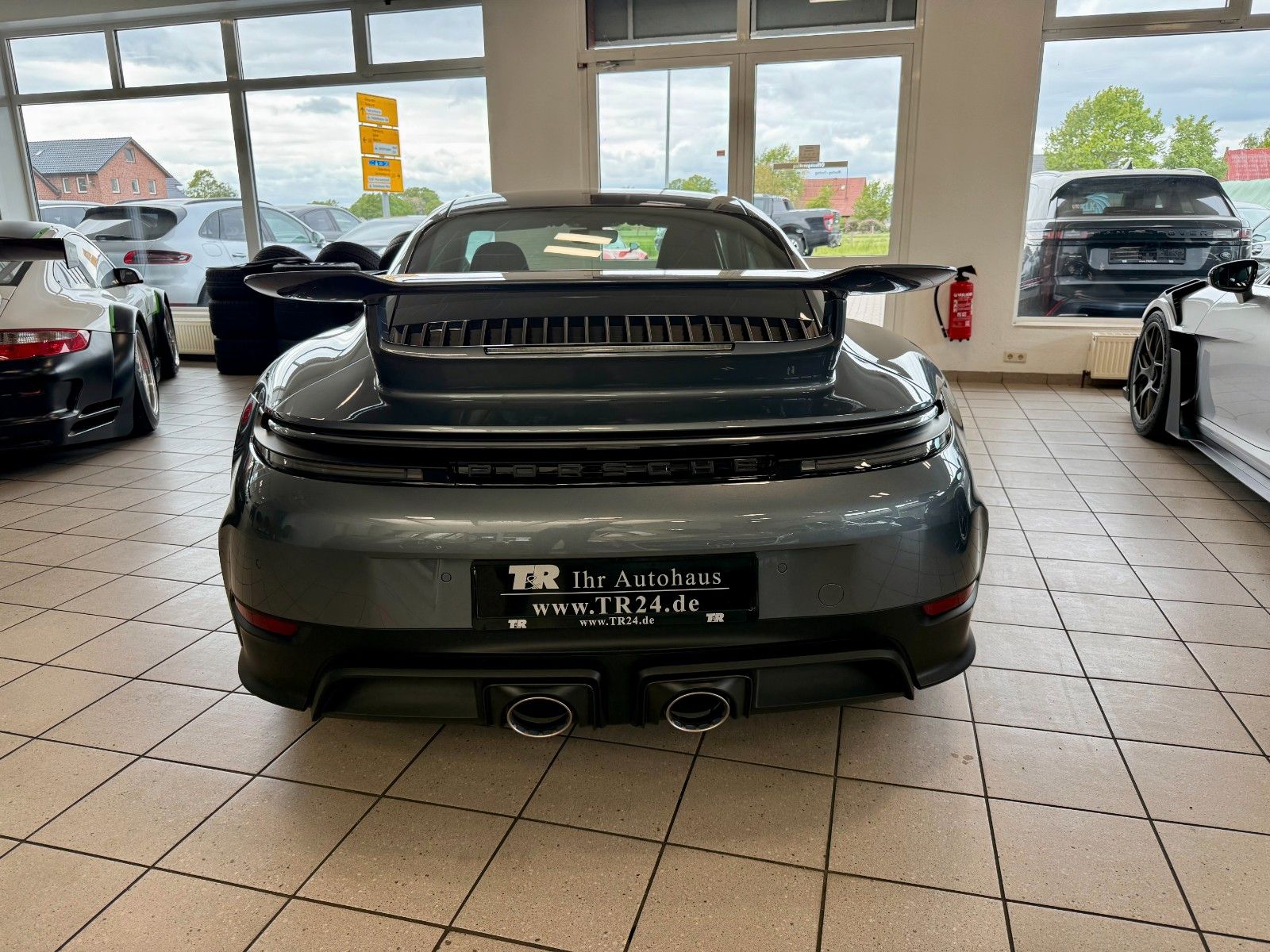 Fahrzeugabbildung Porsche 911 992.2 Carrera GTS AERO-Kit / LIFT / 18-Wege