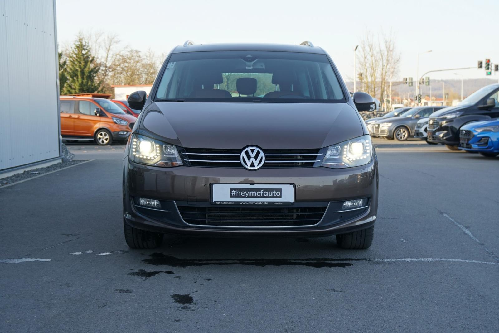 Volkswagen Sharan 2.0TDI Highline 4Motion *AHK*Standh*Pano*