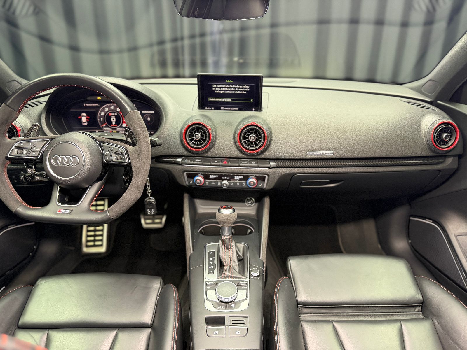 Fahrzeugabbildung Audi RS3 Sportback 2.5 TFSI|EVENTUR|BTMIRS-SITZ|B&O|