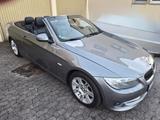 BMW 325i Cabrio 2010 - BMW 325 aus 2010: 325i