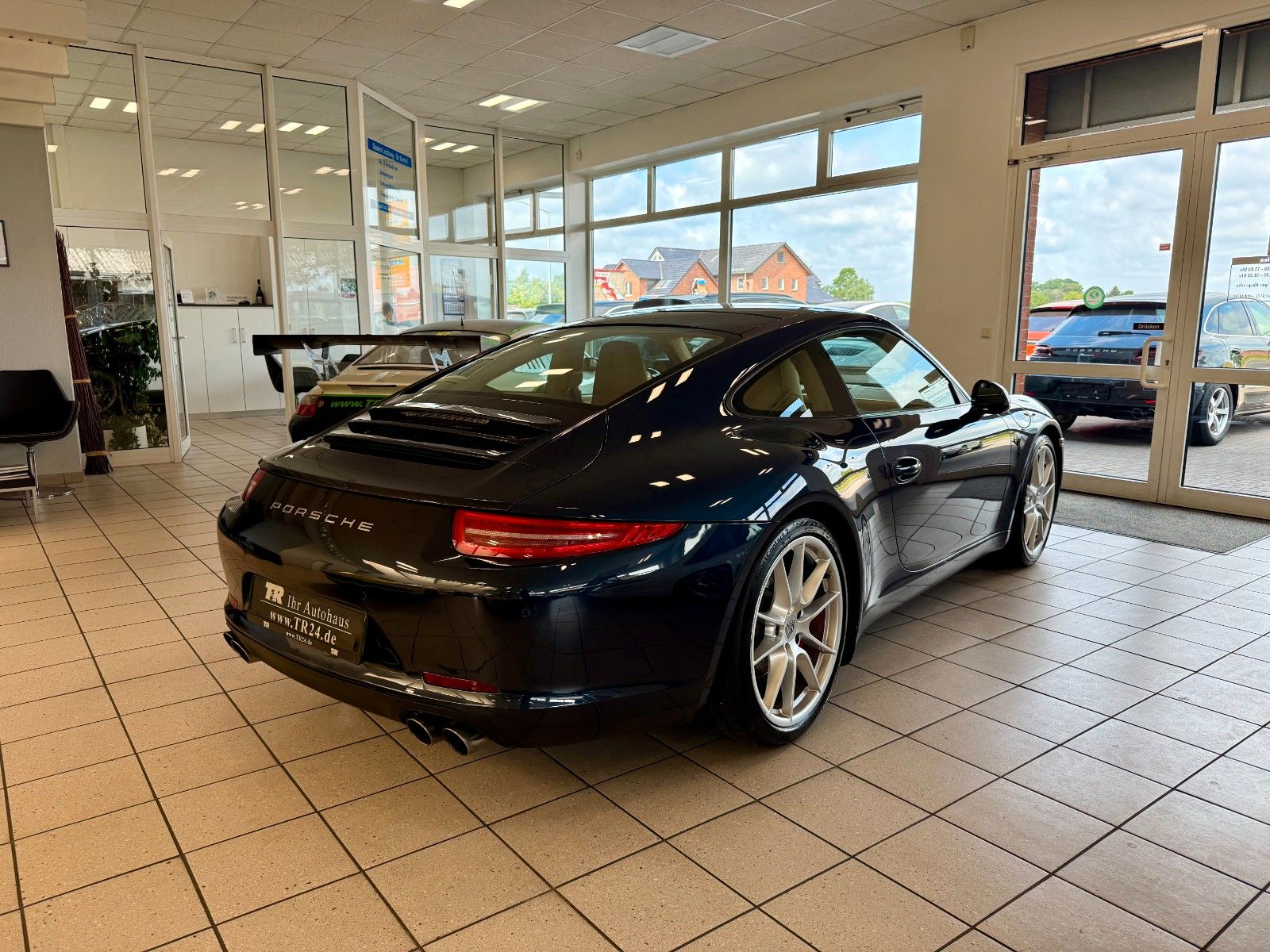 Fahrzeugabbildung Porsche 911 991 Carrera S PDK Schiebedach/SportChrono