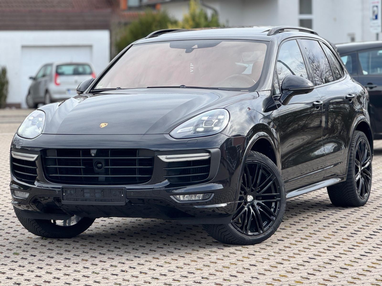 Porsche Cayenne Turbo Sportdesign Burmester Carbon Chron