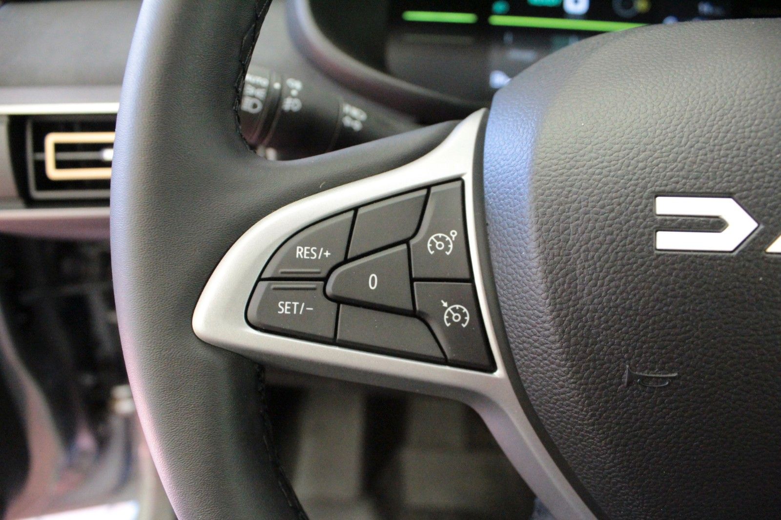 Fahrzeugabbildung Dacia Jogger Hybrid 140 Extreme 5-Sitzer*Winterpaket*