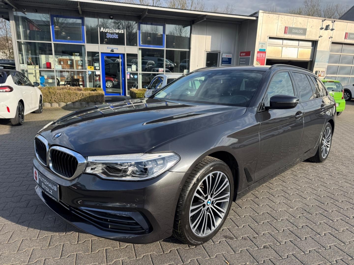BMW 520 i Sport Line Touring Park-Assistent Luftfede
