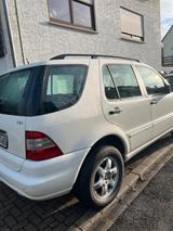 Mercedes-Benz ML 400 CDI - - Mercedes-Benz ML 400 mit Diesel-Antrieb