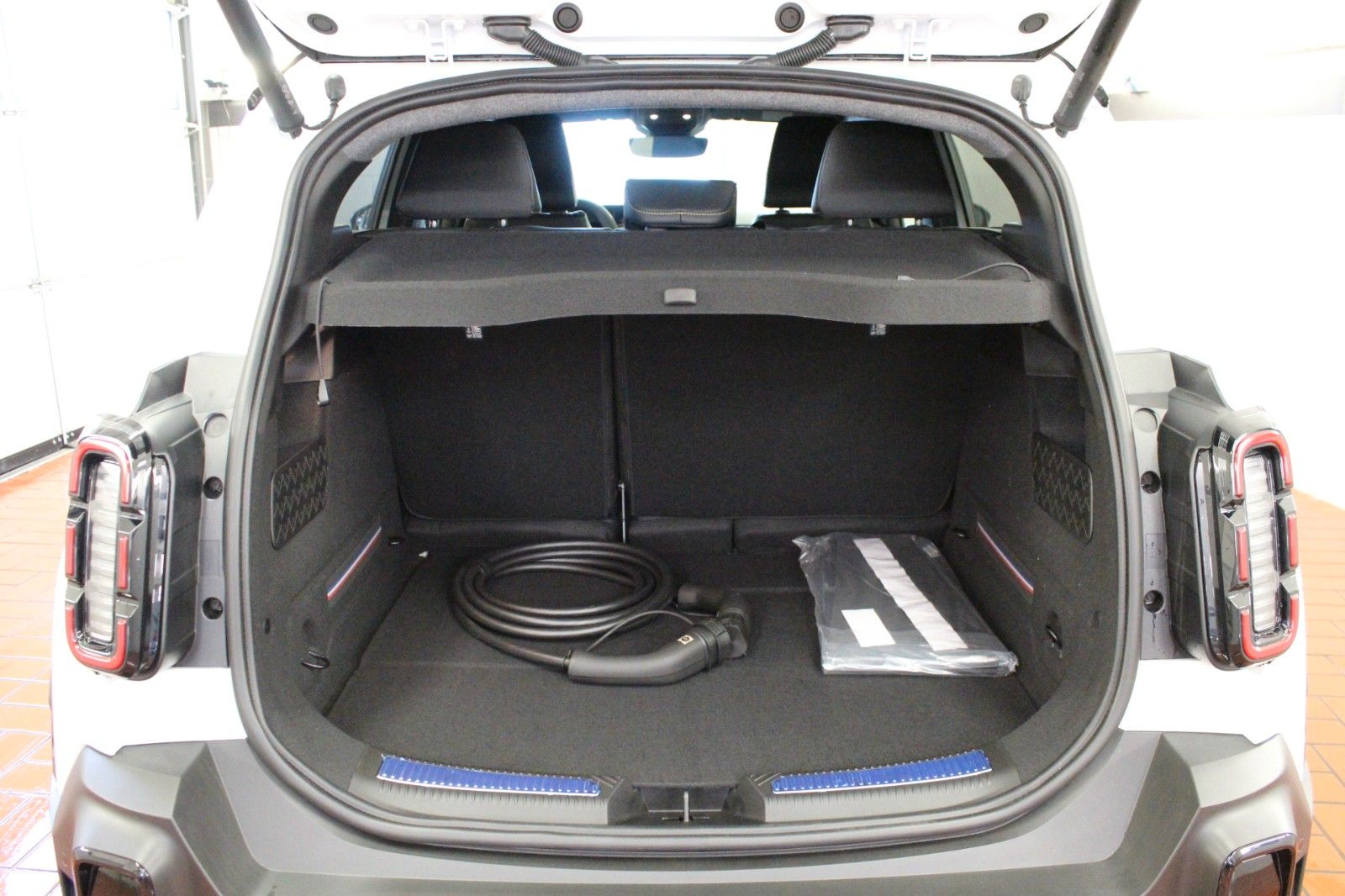 Fahrzeugabbildung Renault R 4 150 Comfort Range Iconic *Vollausstattung*