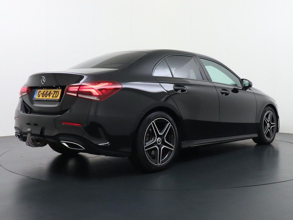 Mercedes-Benz A 200 AMG Business Solution | AHK Wegklapbaar |