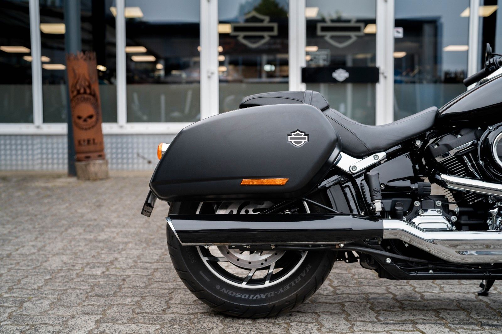Fahrzeugabbildung Harley-Davidson FLSB Sport Glide Softail