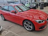 BMW 320i Touring Auto - Top Ausstattung - rote BMW 320