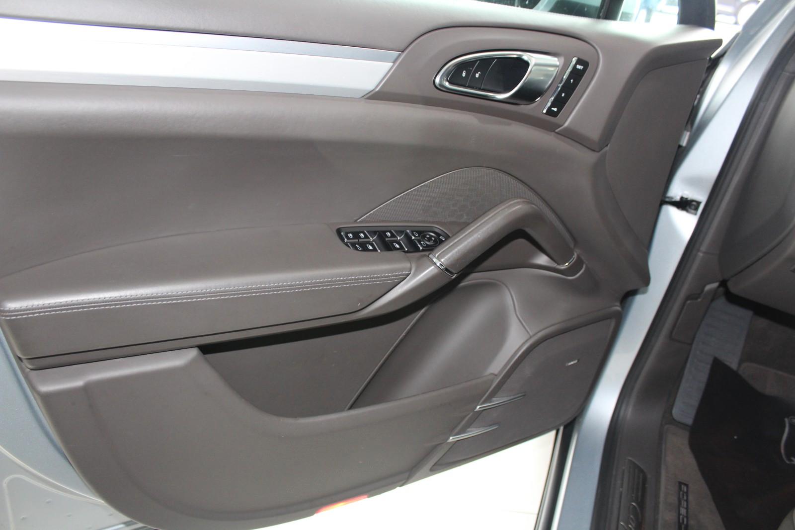 Porsche Cayenne S  ** PCCB ** Sport-Chrono