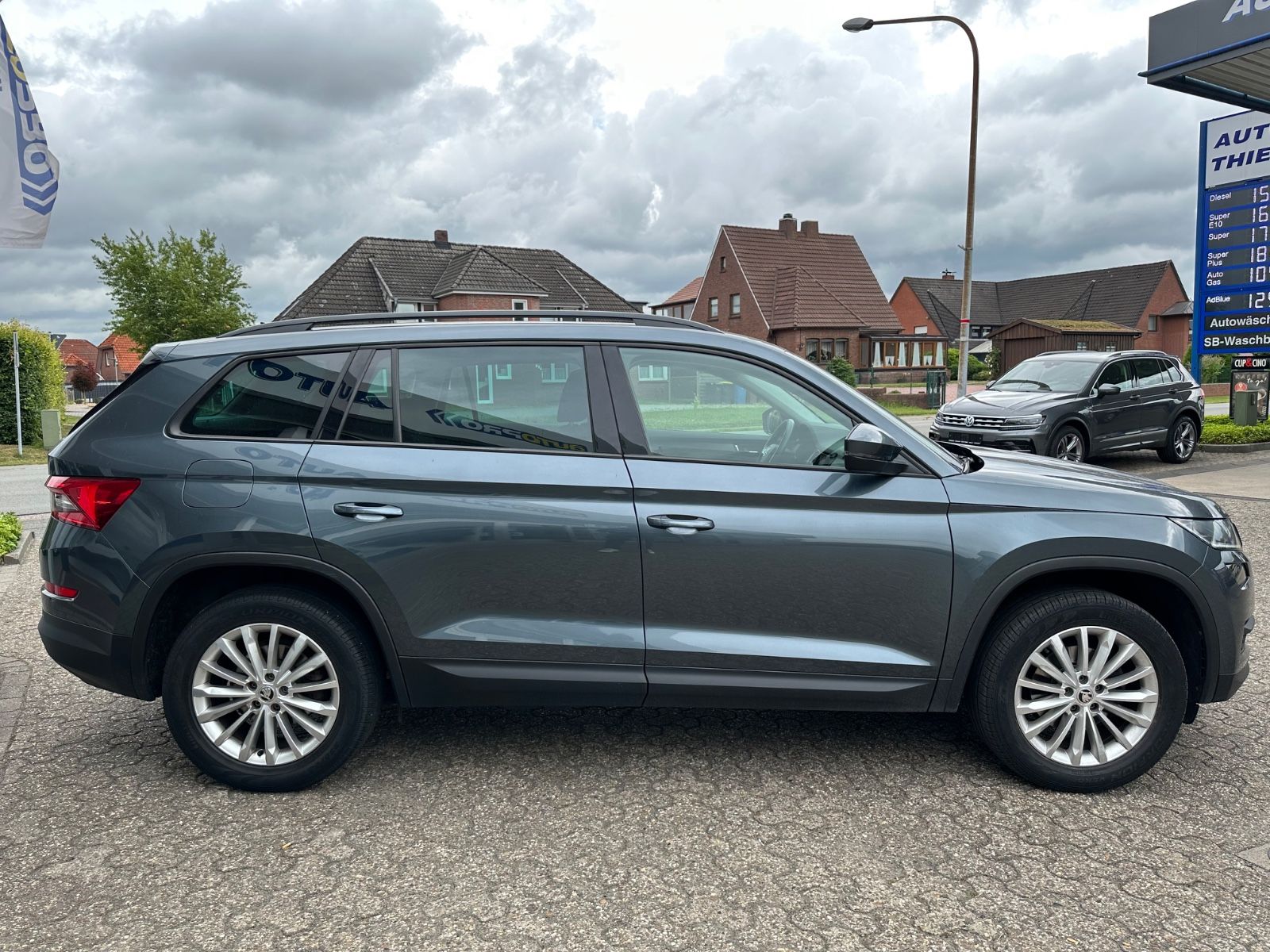 Fahrzeugabbildung SKODA Kodiaq 1.5 TSI Ambition LED/Navi/SHZG/18"