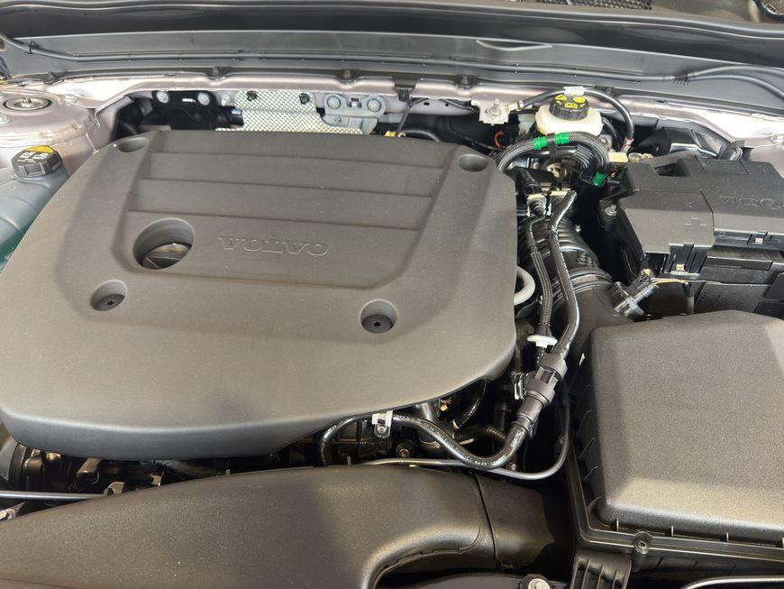 Volvo XC40 B3 B DKG Plus Dark 120 kW, 5-türig