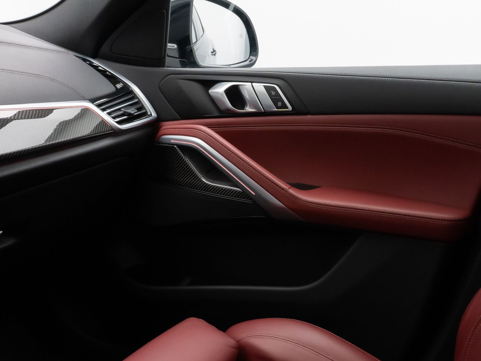 Fahrzeugabbildung BMW X6 xD40i M Sport Panorama Laser 360°HUD DAB HiFi