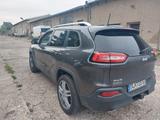 Jeep Cherokee 3.2 V6 200kW 4x4 8-fach bereift - Jeep Cherokee: 2.8