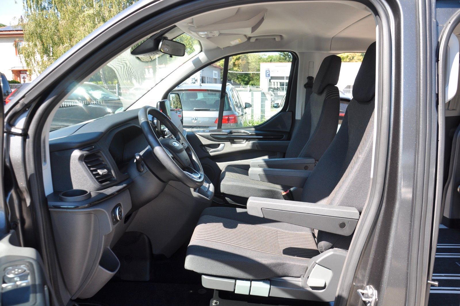 Ford Tourneo Custom L1 EUROLINE Aut BETT-TISCH-STANDH foto 14