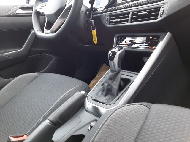 Fahrzeugabbildung Volkswagen Polo Life 1.0 BT070 TSID7F, DSG, Rückfahr