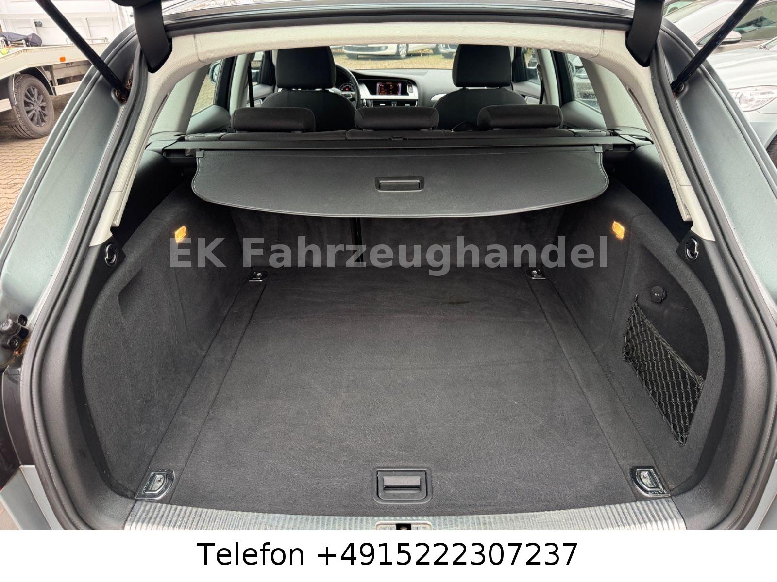 Audi A4 2011 — photo 15