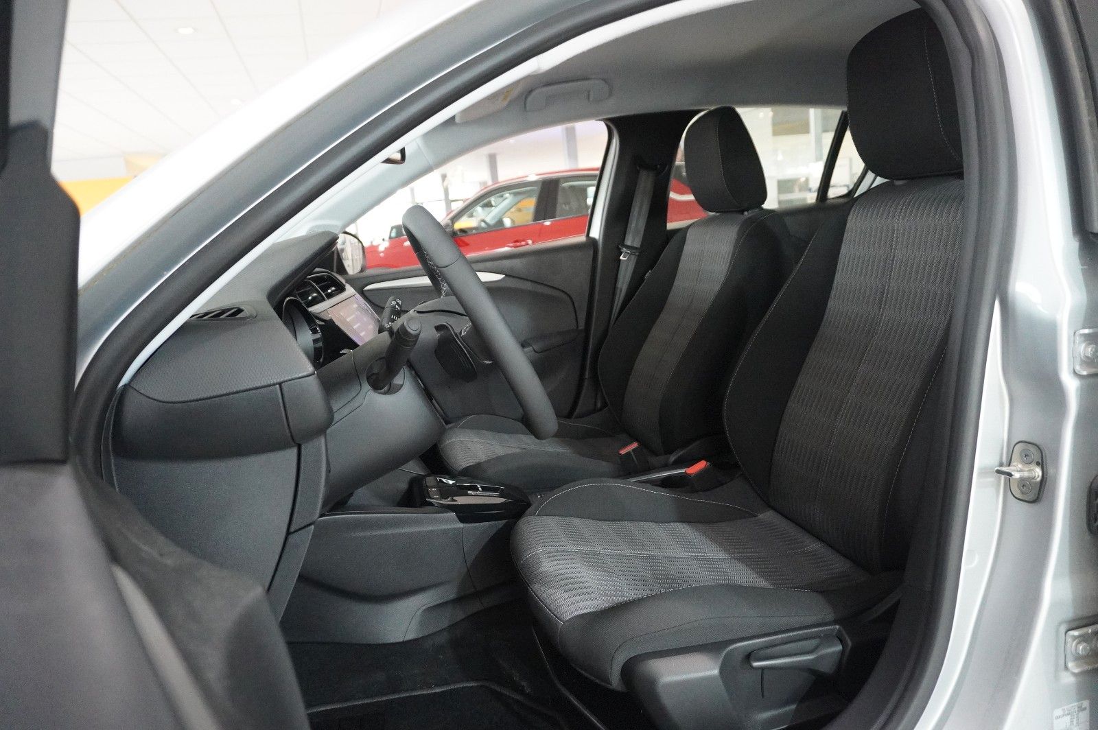 Fahrzeugabbildung Opel Corsa F 1.2T EDITION AT NAVI/LED/SPORT/TEMP/DAB+