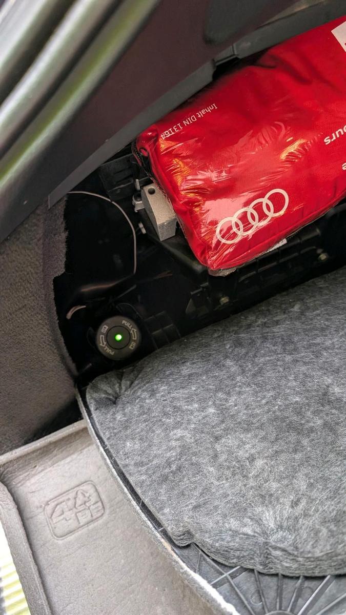 Audi Quattro 2010 — photo 13