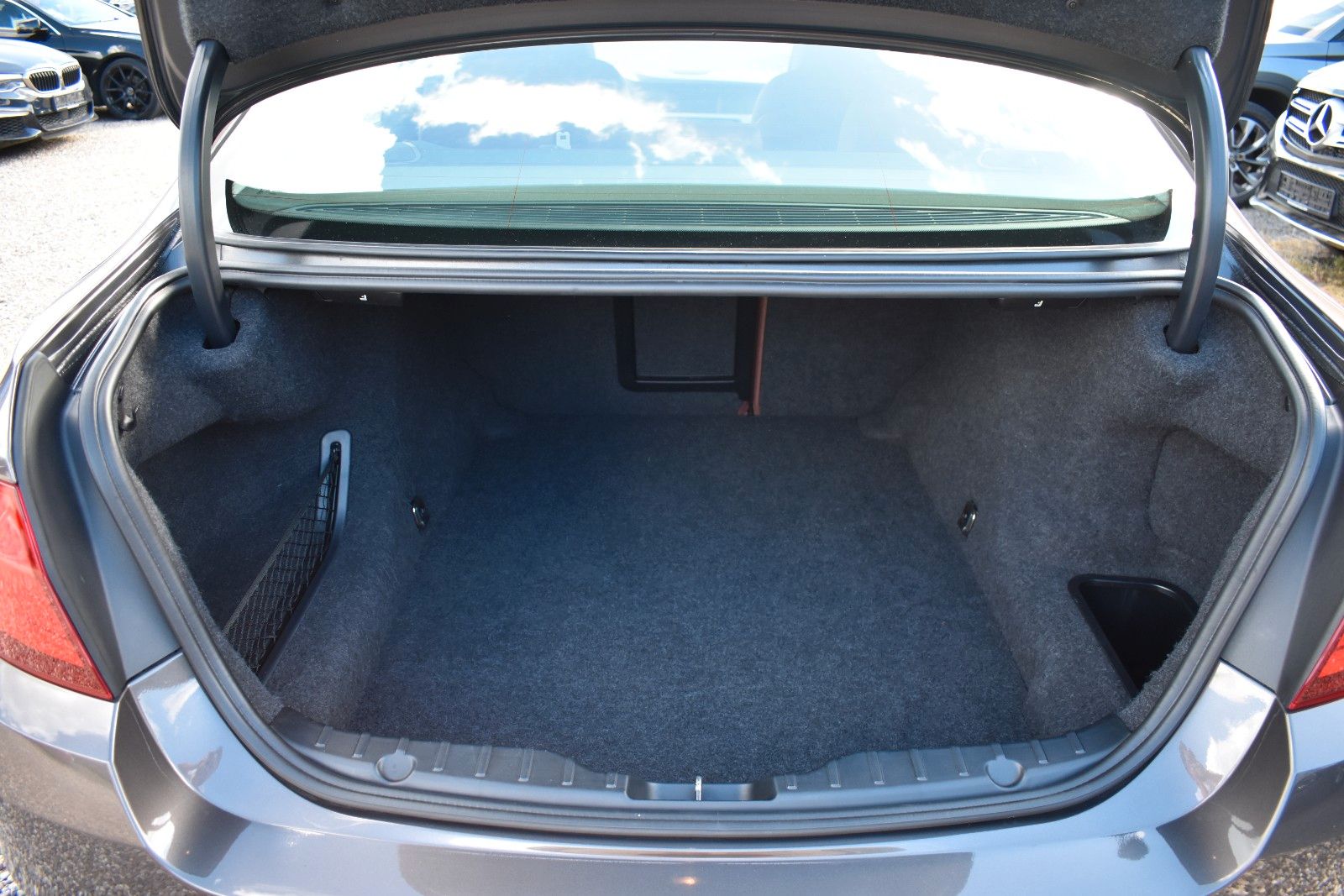 Fahrzeugabbildung BMW 520i Limo Autom. Navi Leder Xenon AHK GSD