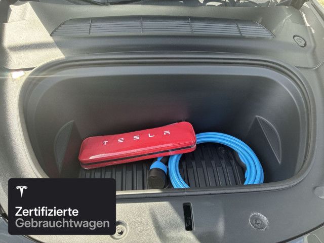 Tesla Model Y Long Range AWD foto 8