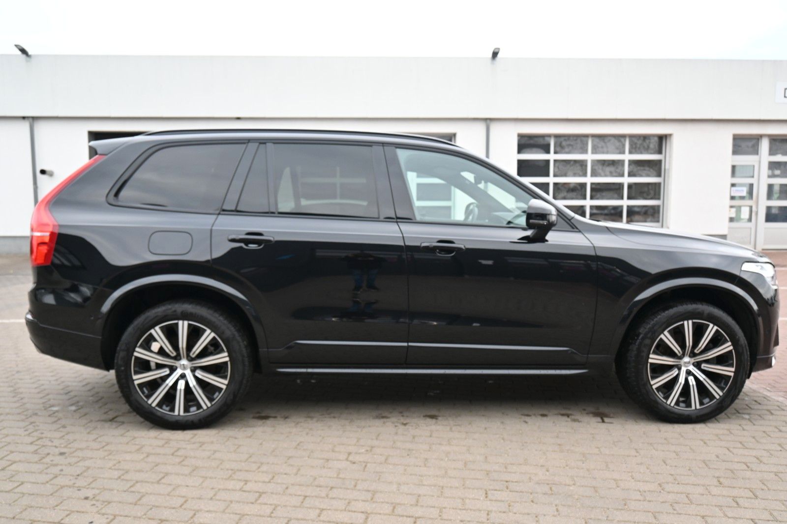 Fahrzeugabbildung Volvo XC90 Ultimat Dark AWD*LUFT*360*STHZ*7Si*PANO*AHK