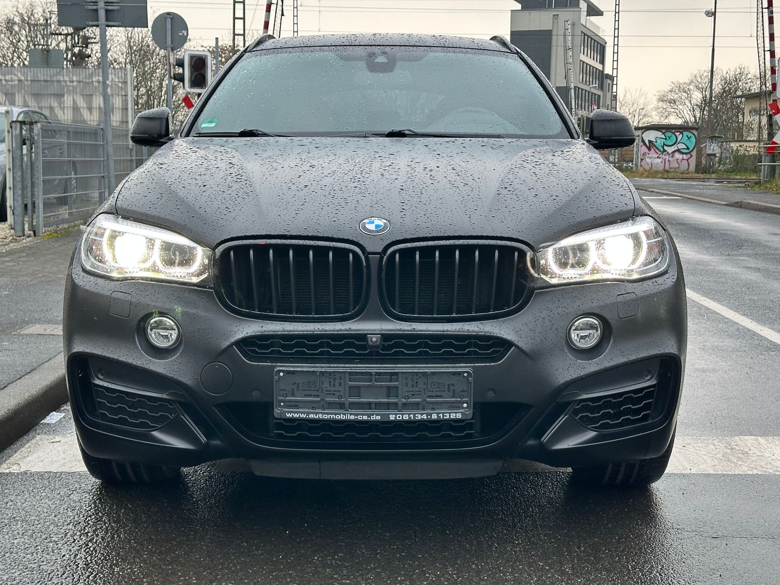 Fahrzeugabbildung BMW X6 M50 M SPORTPAKET*AHK+KAMERA*