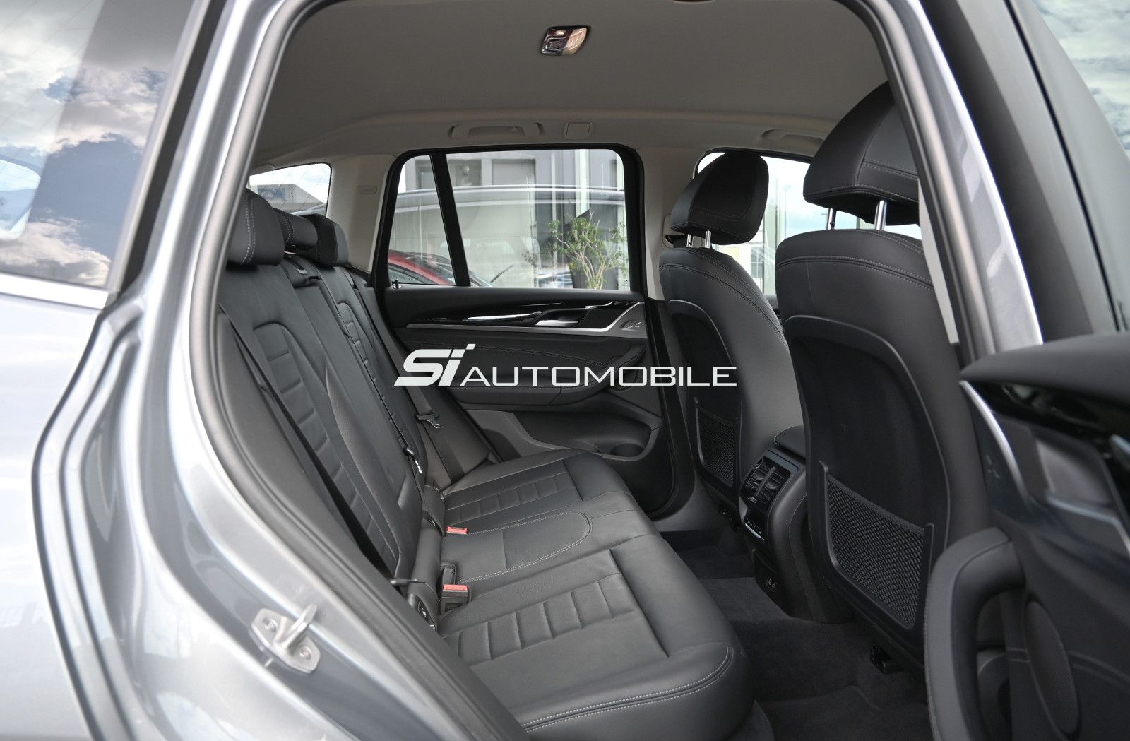 Fahrzeugabbildung BMW X3 xDr20i °AHK°HUD°MEMO°SITZKLIMA°STANDHZG°360°