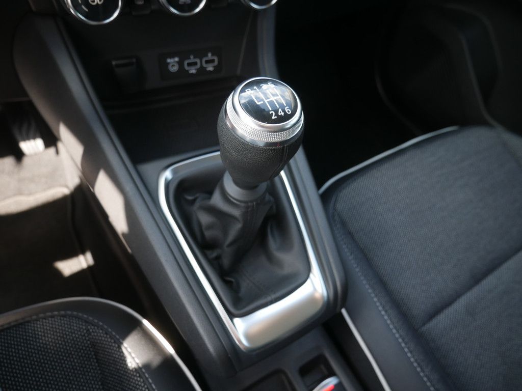 Fahrzeugabbildung Renault Captur Intens TCe 90 GPF KEYLESS PDC NAVI LED