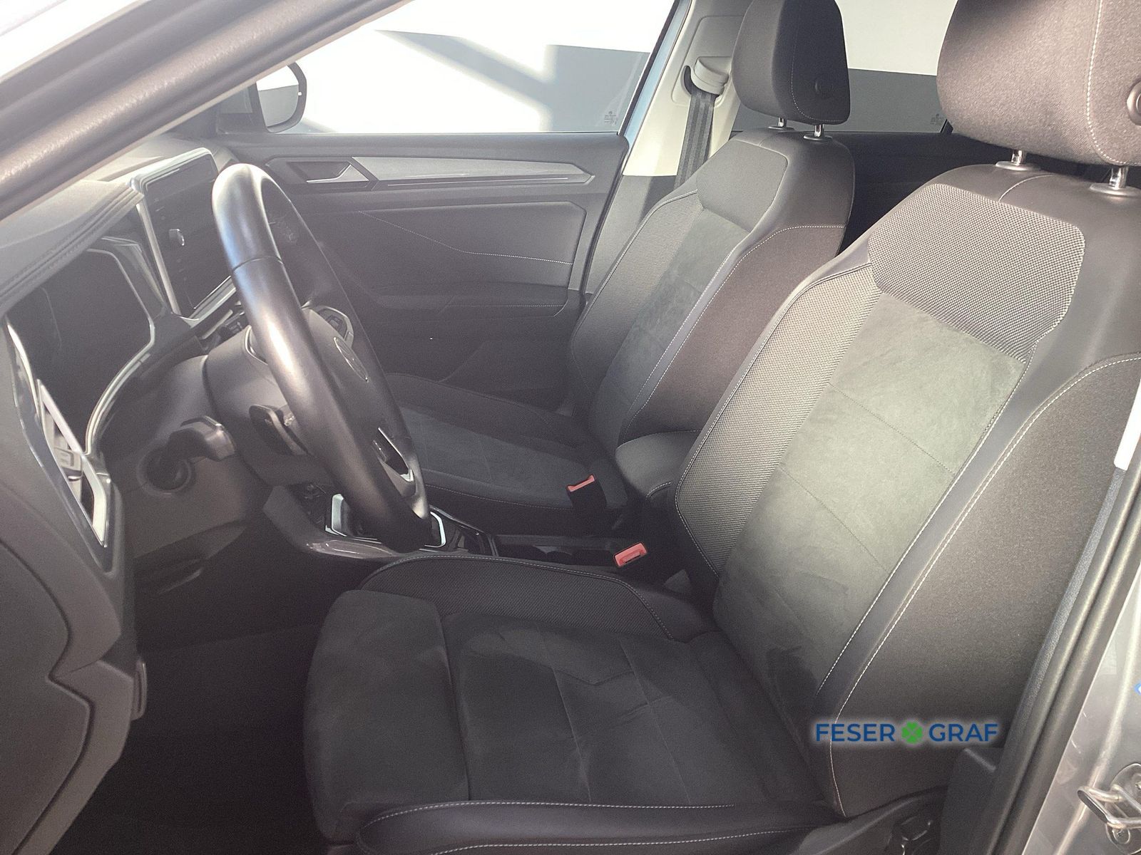 Volkswagen T-Roc - Bild 9