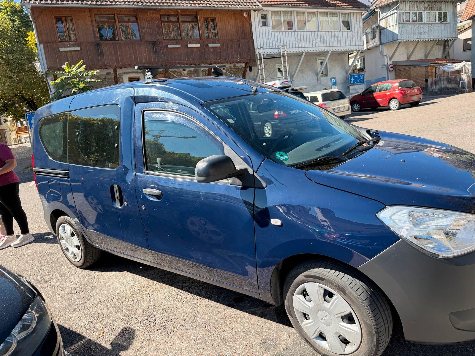 Dacia Dokker 2013 — engine 105 HP (77kW)