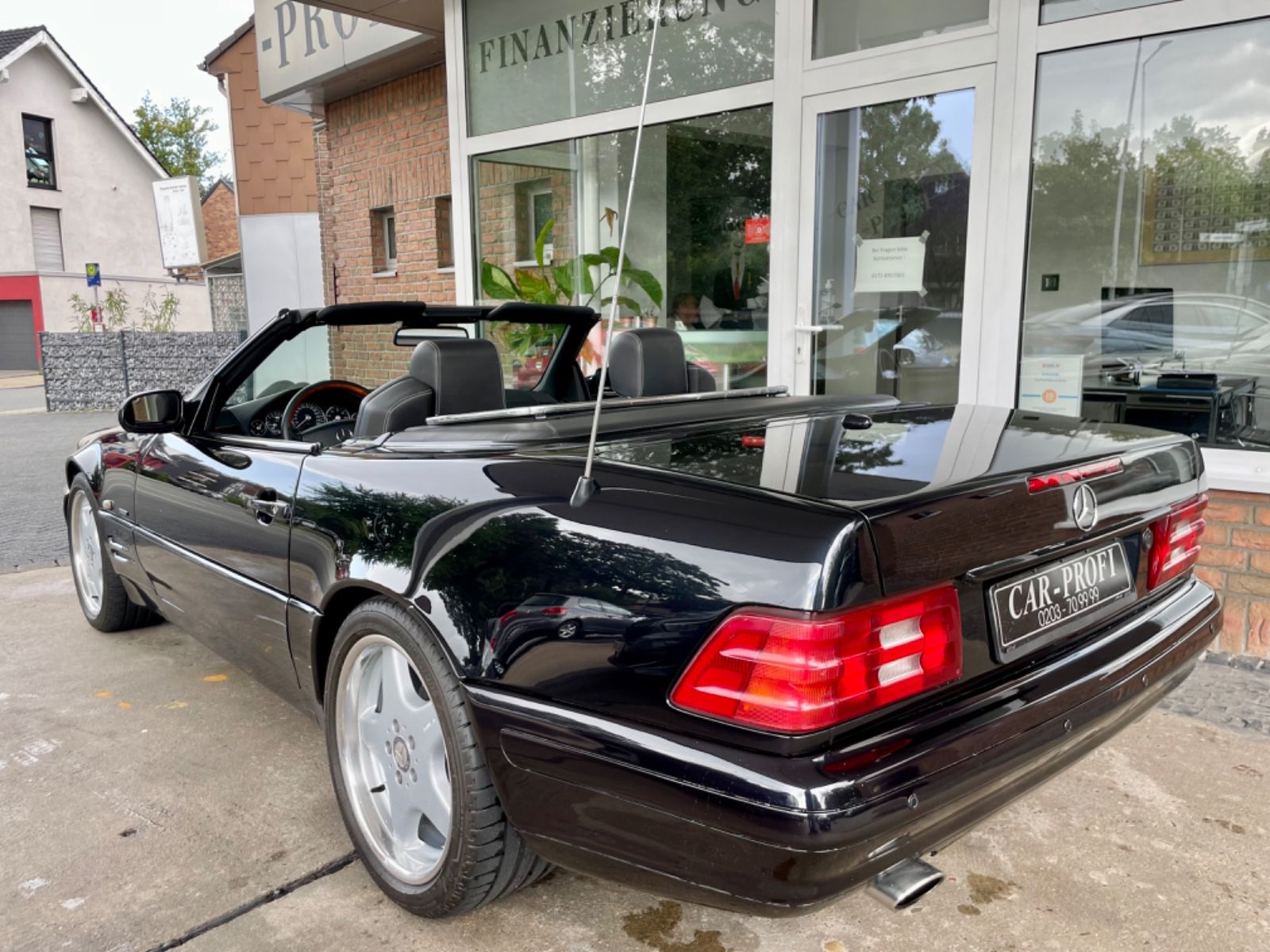 Fahrzeugabbildung Mercedes-Benz SL 320 Final Edition Automatik