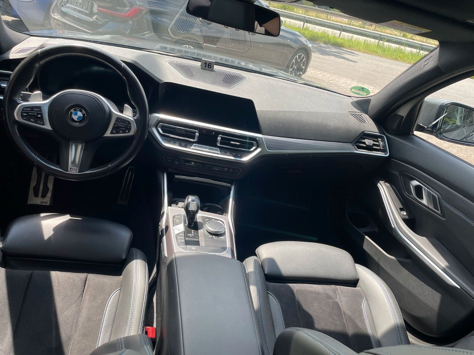 BMW 320d M-Sport Pro LED Navi RFK Pano "19" - TOP foto 10