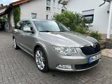 Skoda Superb 2.0 TDI DSG 4x4  - Skoda Superb in Bonn