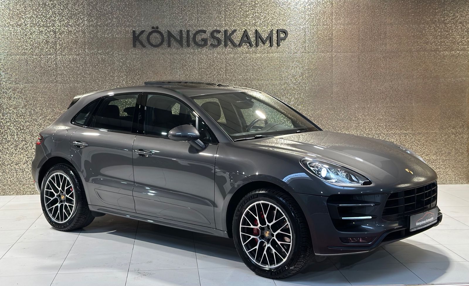 PORSCHE Macan Turbo * 1. HAND * ACC * PANO * TÜV NEU *