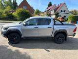 Toyota Hilux 2.8 Invincible Double Cab*Bügel+Rollo+360° - Toyota Hilux: Cab Double