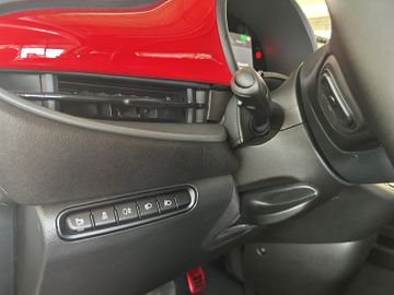 Fiat 500e 23,8kWh RED KAMERA CARPLAY PDC TOTWINKEL